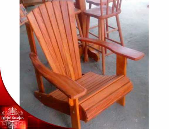 Poltrona de madeira